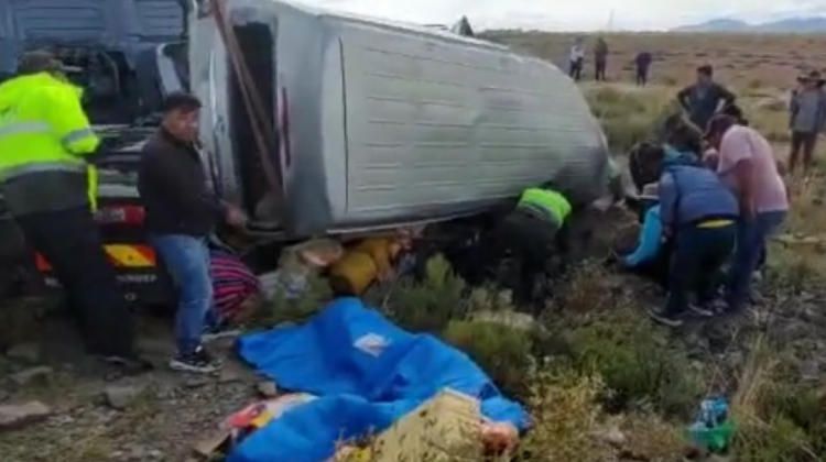 Trágico accidente en la carretera entre Oruro-Pisiga, reportan al menos 11 muertos