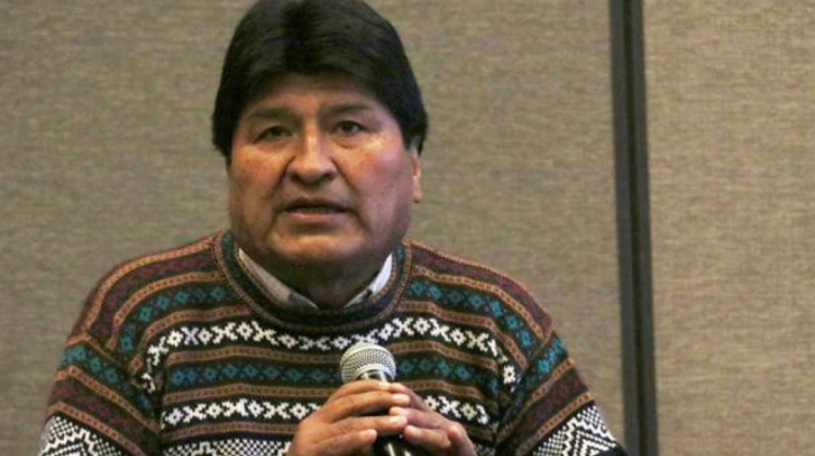 Evo Morales califica de persecución política la citación judicial del Perú
