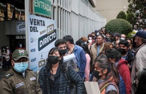 The Economist señala que la economía boliviana está al borde del colapso
