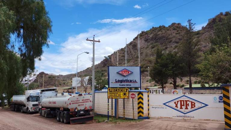 YPFB acumula millonaria deuda con petroleras y cañeros