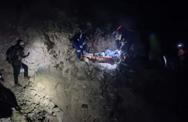 Turista suiza es rescatada con vida tras caída de ocho metros en el río Sacopampa de Sucre