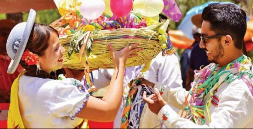 Culturas plantea postular la fiesta de “Comadres” como patrimonio ante la Unesco