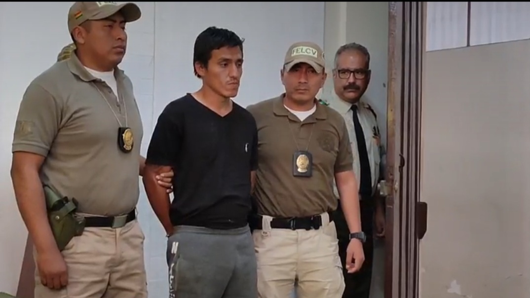 Policía de Tarija aprehende a dos sujetos acusados por los delitos de violación y abuso sexual