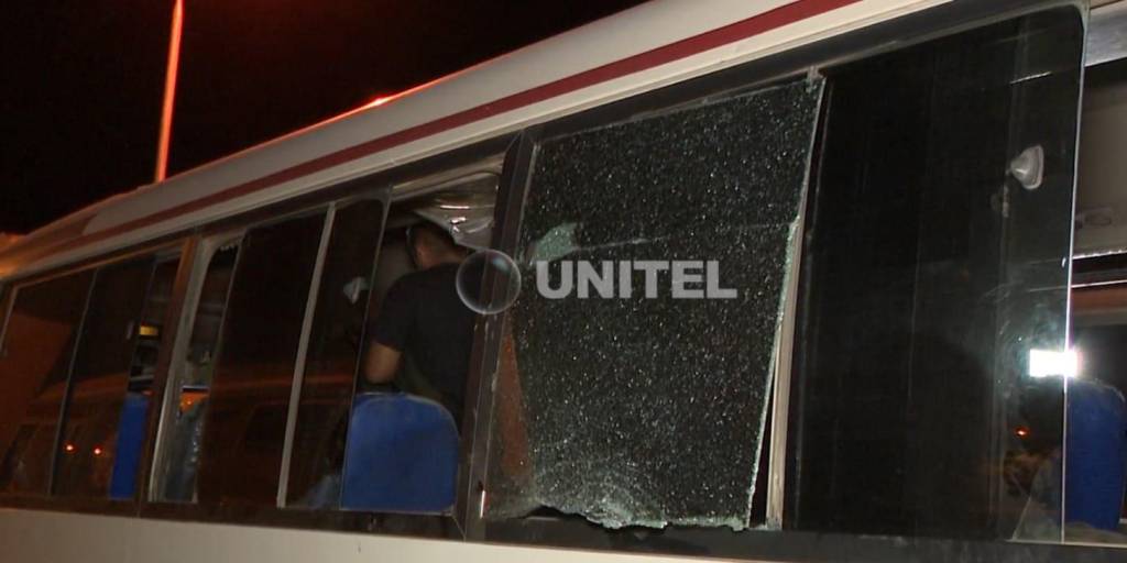 Avasalladores en Guarayos emboscaron a contingente policial, hay uniformados heridos