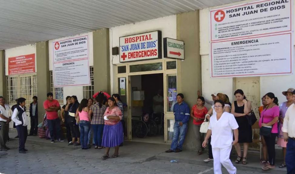Hombre intenta quitarse la vida consumiendo veneno para hormigas