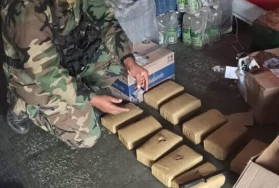 Una pelea de pareja permite descubrir 22 paquetes de cocaína en Bermejo