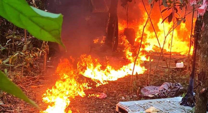 Del Castillo celebra “histórico” ingreso de la Felcn a cinco sindicatos del Chapare donde se halló 25 fábricas de droga
