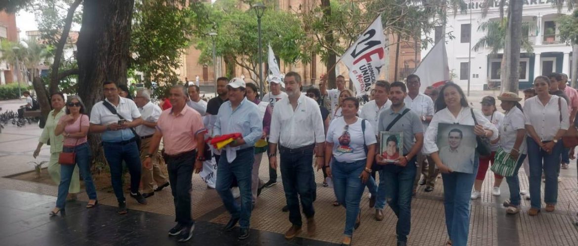 Conmemoración por el 21 F: Se realizan actos en Santa Cruz y Camacho dice que “esa lucha victoriosa se sellará el 2025”