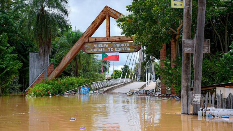 Inundación histórica en Cobija: Nivel del río Acre marca récord con 15,83 metros y aguas cubren los extremos del puente de la Amistad