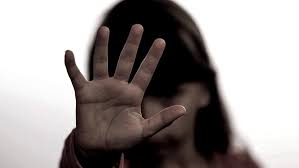 Joven denuncia que fue violada por una pareja que asistía a su misma iglesia