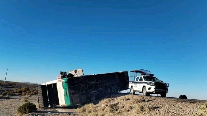 Luto en carreteras de Bolivia: 24 muertos y más de 50 heridos en tres accidentes