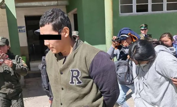 Policía asegura que los dos aprehendidos por el asesinato de un taxista pretendían huir del país