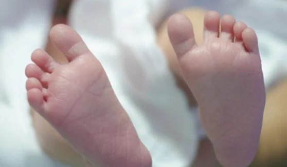 Pareja de policías abandonaron a su bebé recién nacido en Oruro