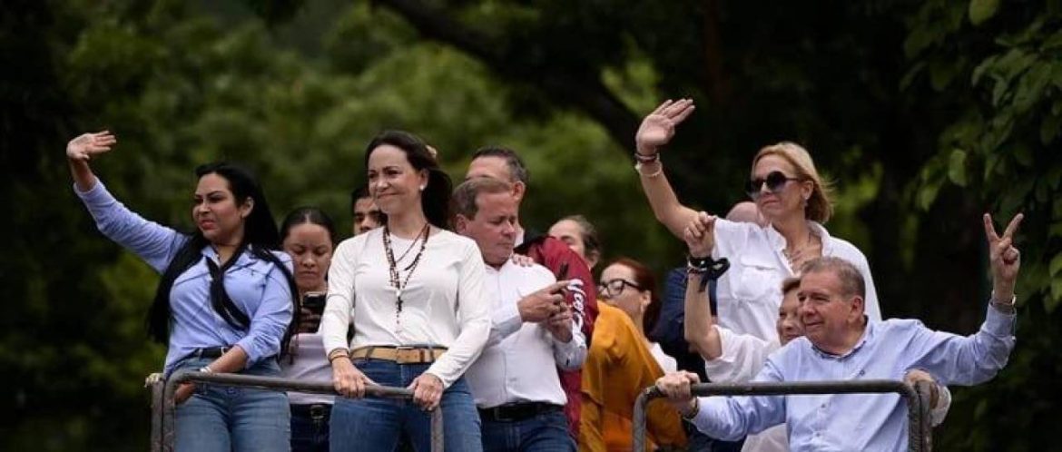 María Corina Machado llama a “defender de manera cívica y en paz” el triunfo de Edmundo González