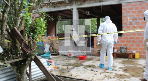 Feminicidio en Cochabamba: Mujer fue brutalmente golpeada y apuñalada por su esposo