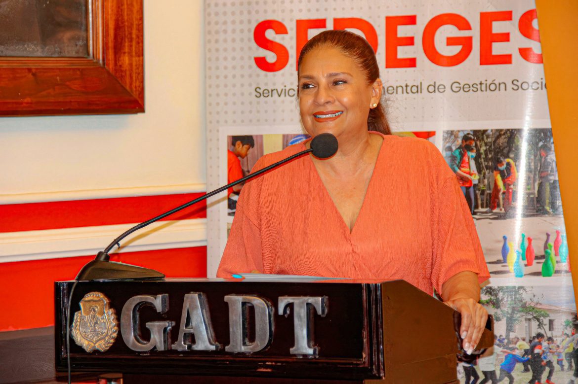 Gobernación de Tarija firmó acuerdo para empoderar a mujeres mediante la educación financiera