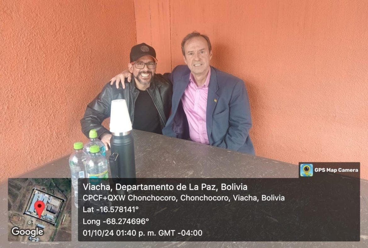 Expresidente Tuto Quiroga visitó a Luis Fernando Camacho en su celda de la cárcel de Chonchocoro
