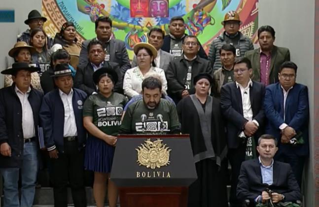 El Consejo de Autonomías rechaza el bloqueo de ‘evistas’ y lo califica de ‘atentado criminal a la economía’ del país