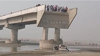 ¡Hacia el vació! GPS de un coche hizo que tres guardias caigan por un puente sin terminar