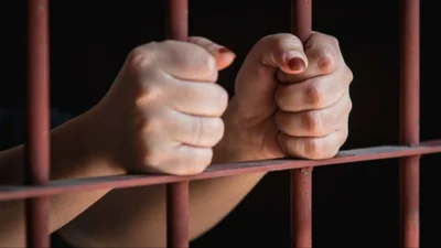 Madre de 19 años acusada de introducir a su bebé a una olla con agua hirviendo será imputada