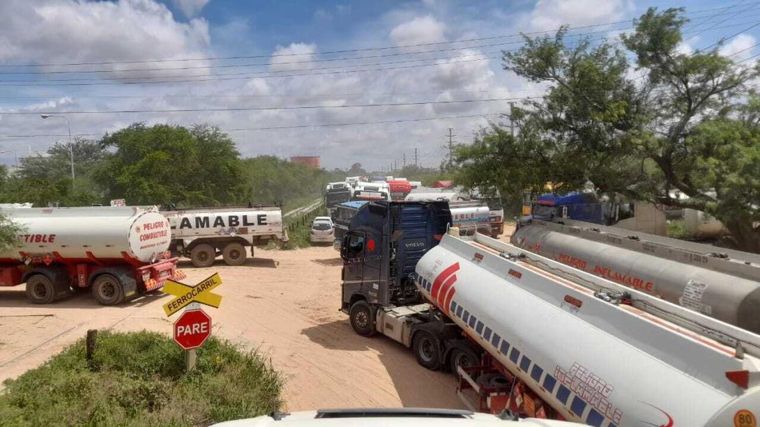 Industriales: 49 empresas con licencia no pueden importar 150 millones de litros de combustible