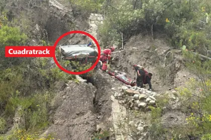 Cuatro personas quedan gravemente heridas tras caer a un barranco a bordo de un cuadratrack