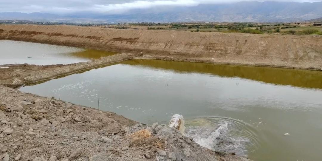 El subgobernador de Uriondo anuncia entrega de atajado de agua en la comunidad de Saladillo