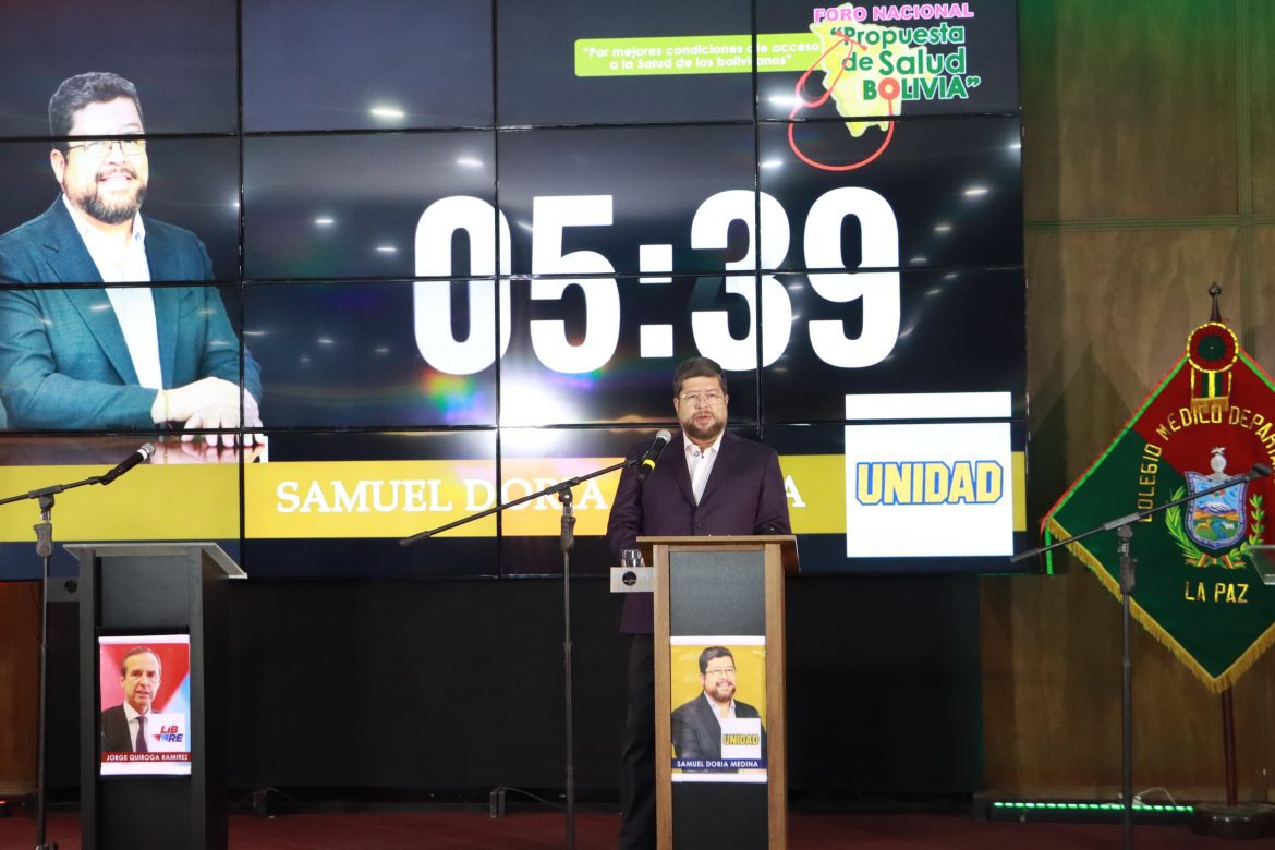 Solo dos candidatos asisten al Foro Médico: uno es Samuel Doria Medina