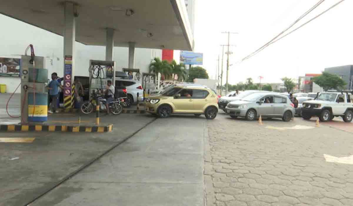 Ministro de Economía confirma fin de la “subvención ciega” y afirma que ya se evalúa mecanismos de compensación