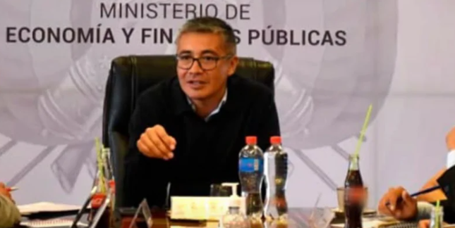 Gobierno alista medidas de apoyo financiero tras liberar el tipo de cambio