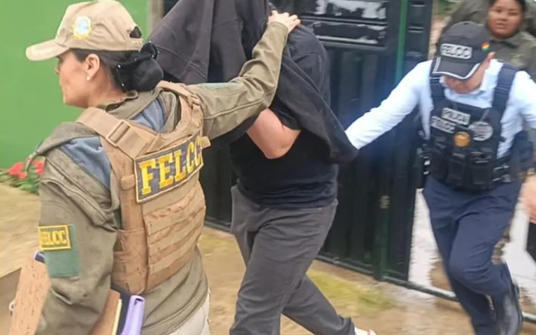 Fiscalía pedirá prisión preventiva por 180 días para joven aprehendido en el caso del oro en Viru Viru