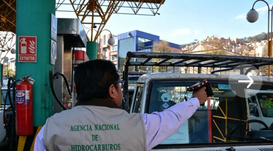 Gobierno afirma que recuperó más de un millón de litros de combustible tras bloquear 700 vehículos