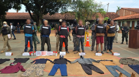 Policía presenta a seis brasileños vinculados con hechos de sangre registrados en San Ignacio de Velasco