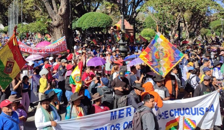Sectores de Chuquisaca dan 48 horas al Gobierno para abrogar decreto 5716 y rechazan alza de tarifas