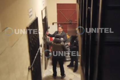 Aprehensión: Video muestra a Roger Mariaca en dependencias policiales